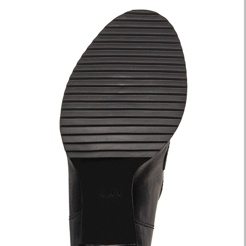 DKNY Boots - Picture 12 of 15